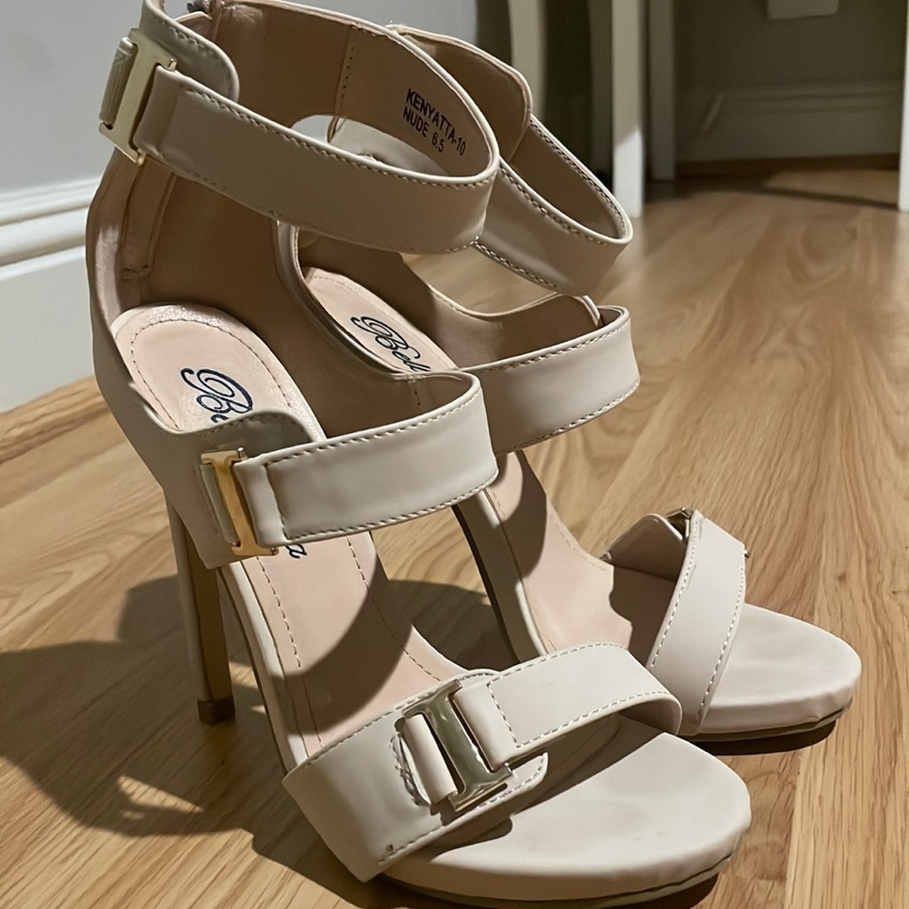 Nude high heel